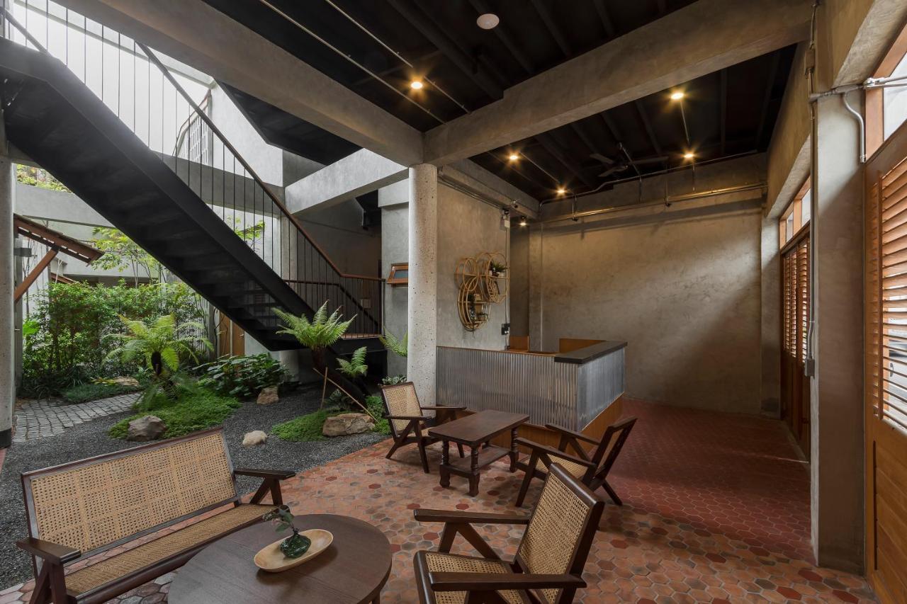 Hidden Garden Hostel Чиангмай Экстерьер фото